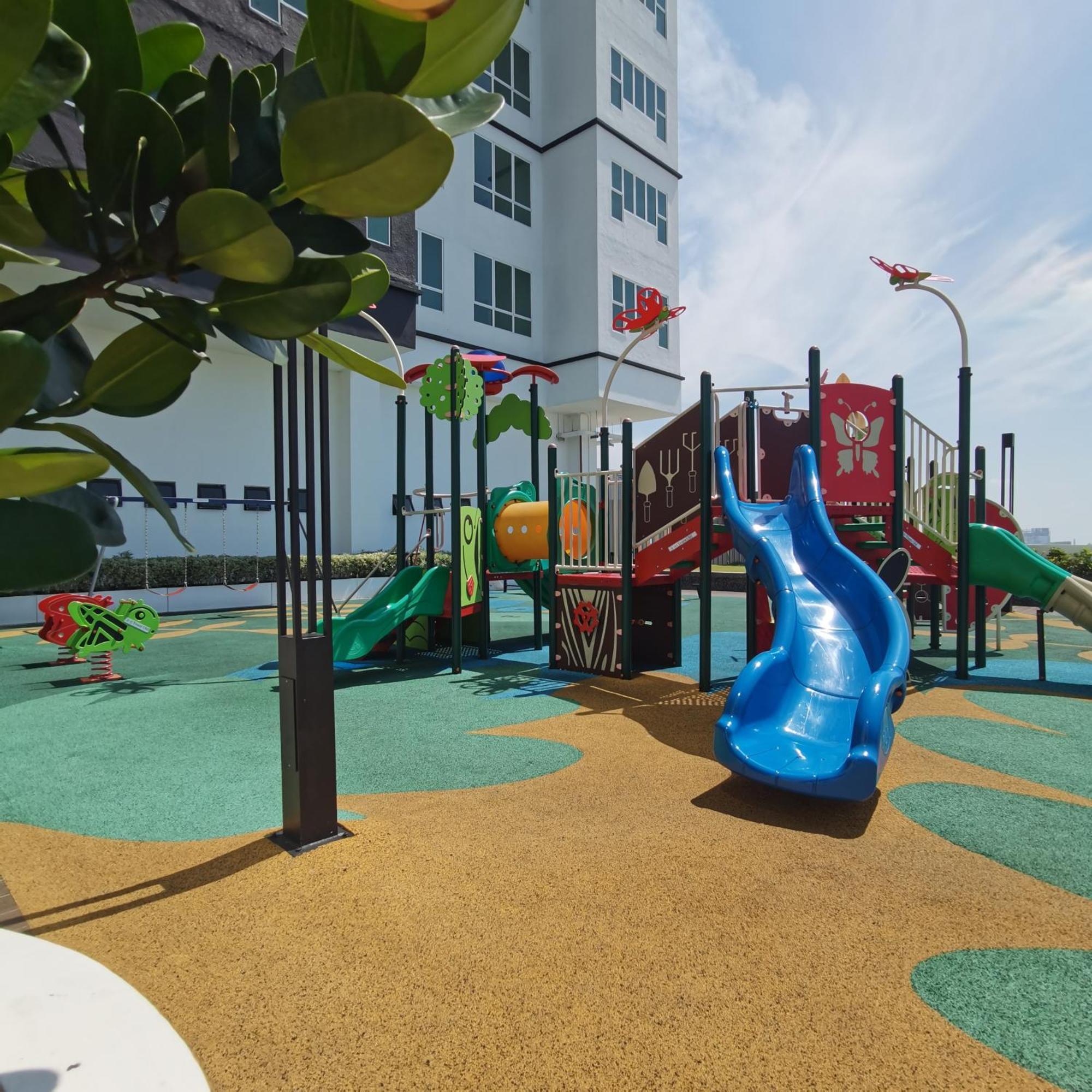 Amber Cove Seaview I Muji 2br I Game I 3-9pax Apartment Malacca